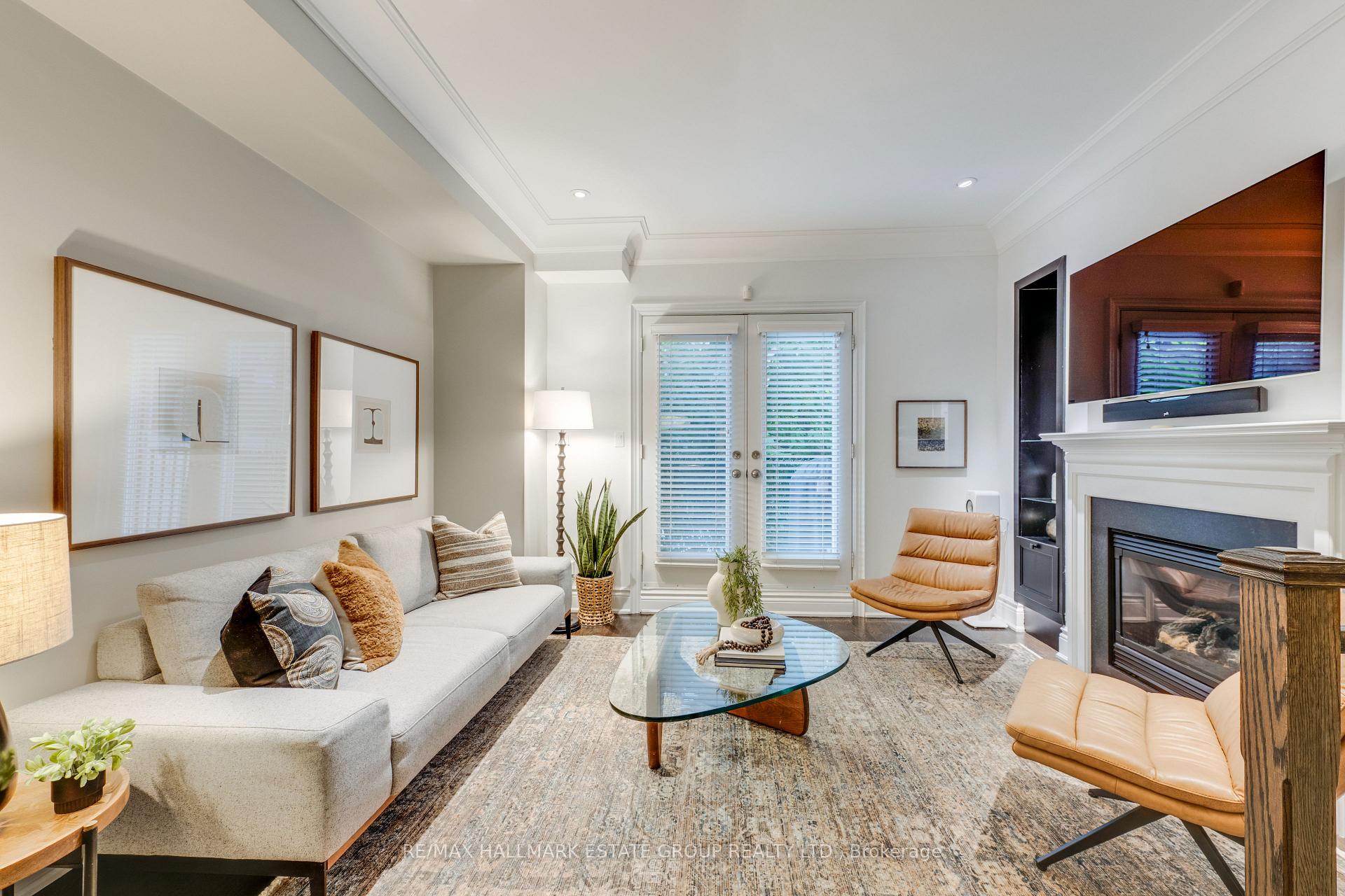 Photo 12 of 6B Scarborough Road, Toronto, The Beaches — HOMEH
