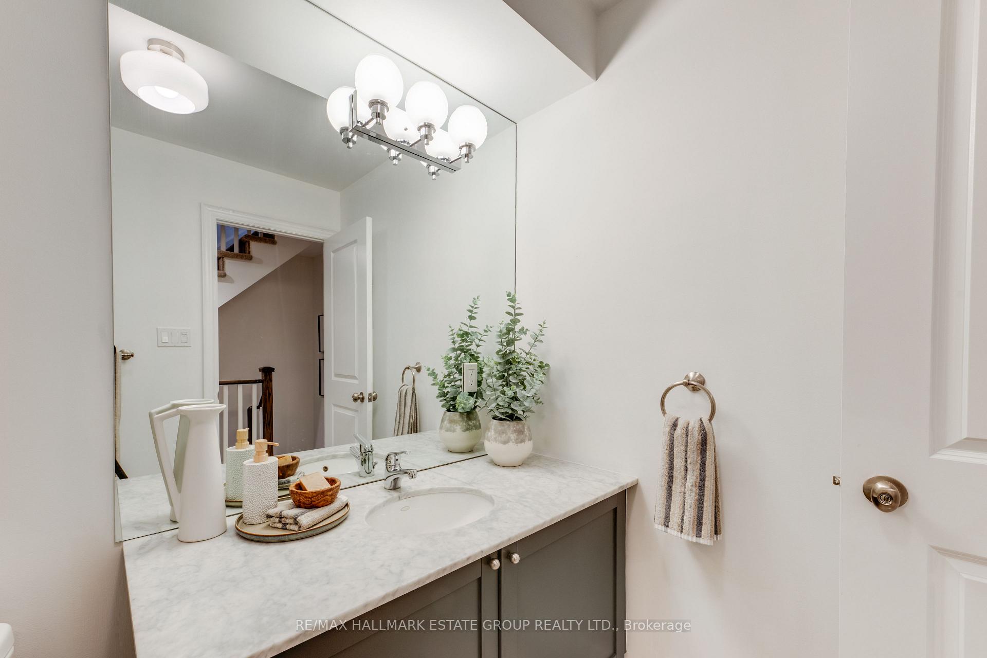 Photo 34 of 6B Scarborough Road, Toronto, The Beaches — HOMEH