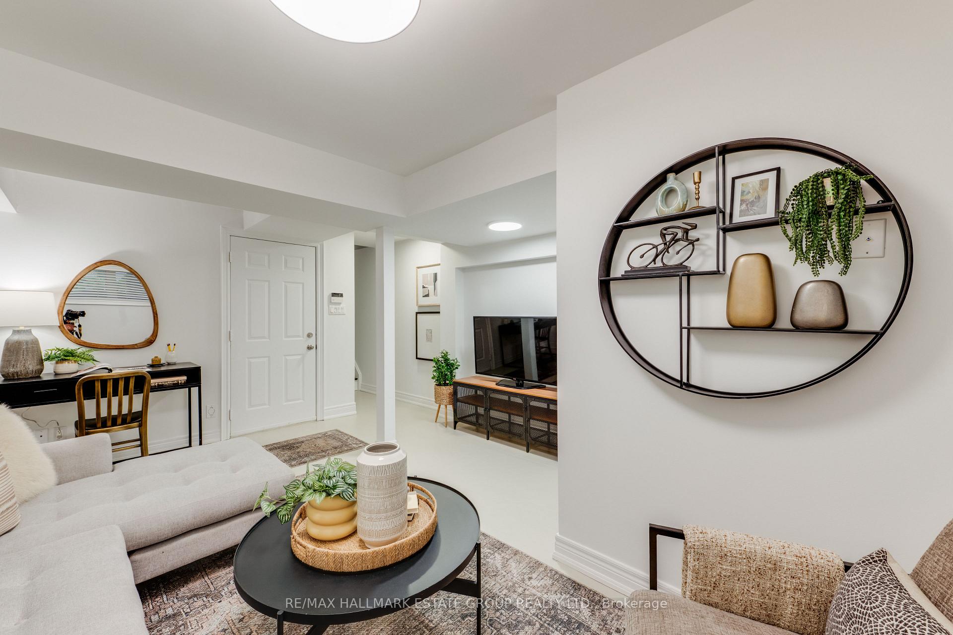 Photo 43 of 6B Scarborough Road, Toronto, The Beaches — HOMEH
