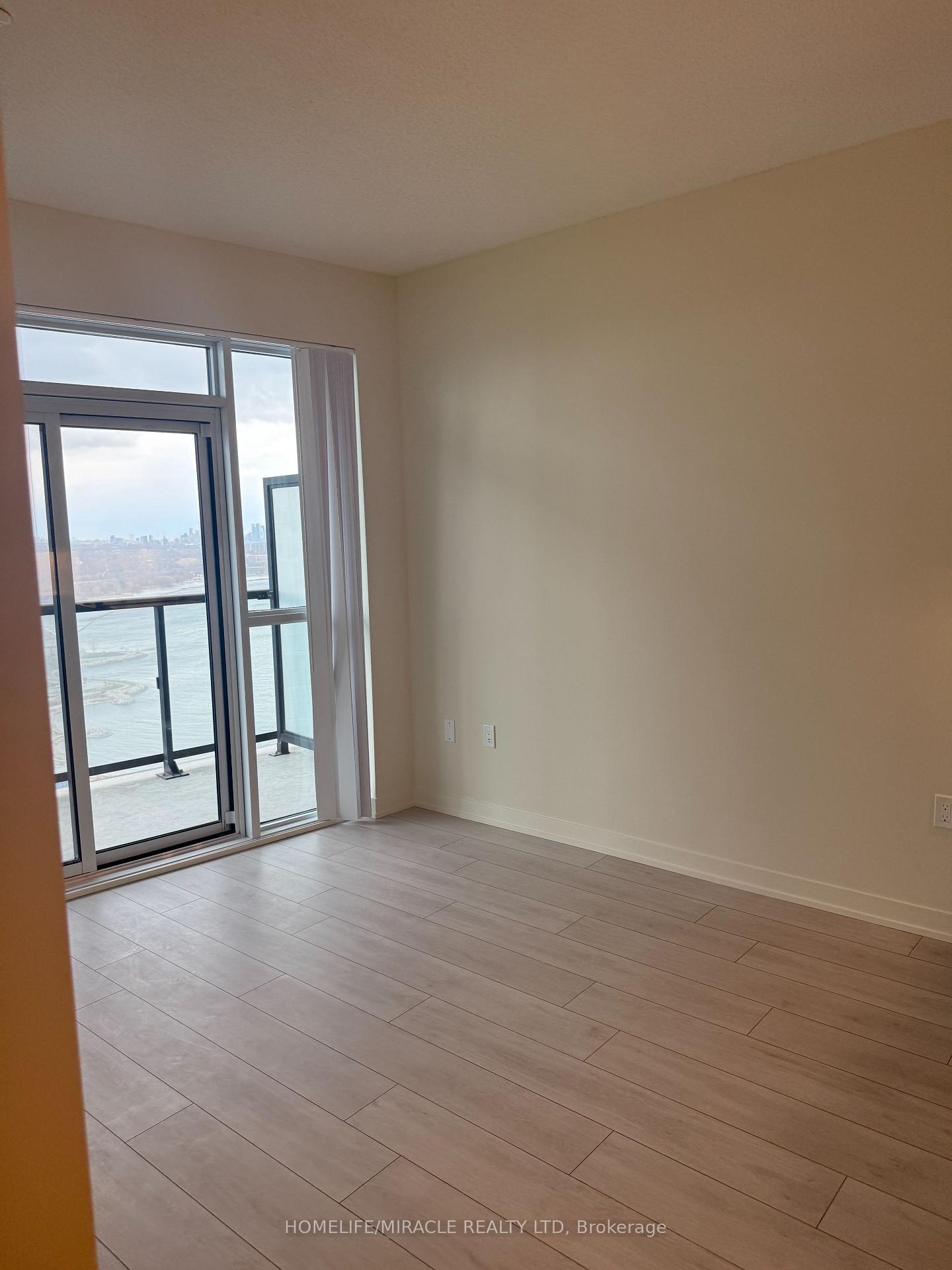 Photo 3 of Unit 3112, 38 Annie Craig Drive, Etobicoke, Mimico — HOMEH