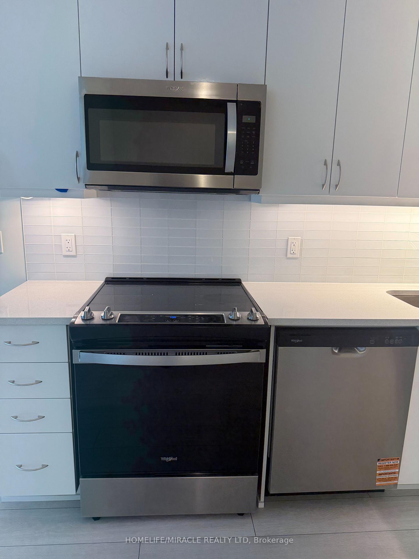 Photo 6 of Unit 3112, 38 Annie Craig Drive, Etobicoke, Mimico — HOMEH