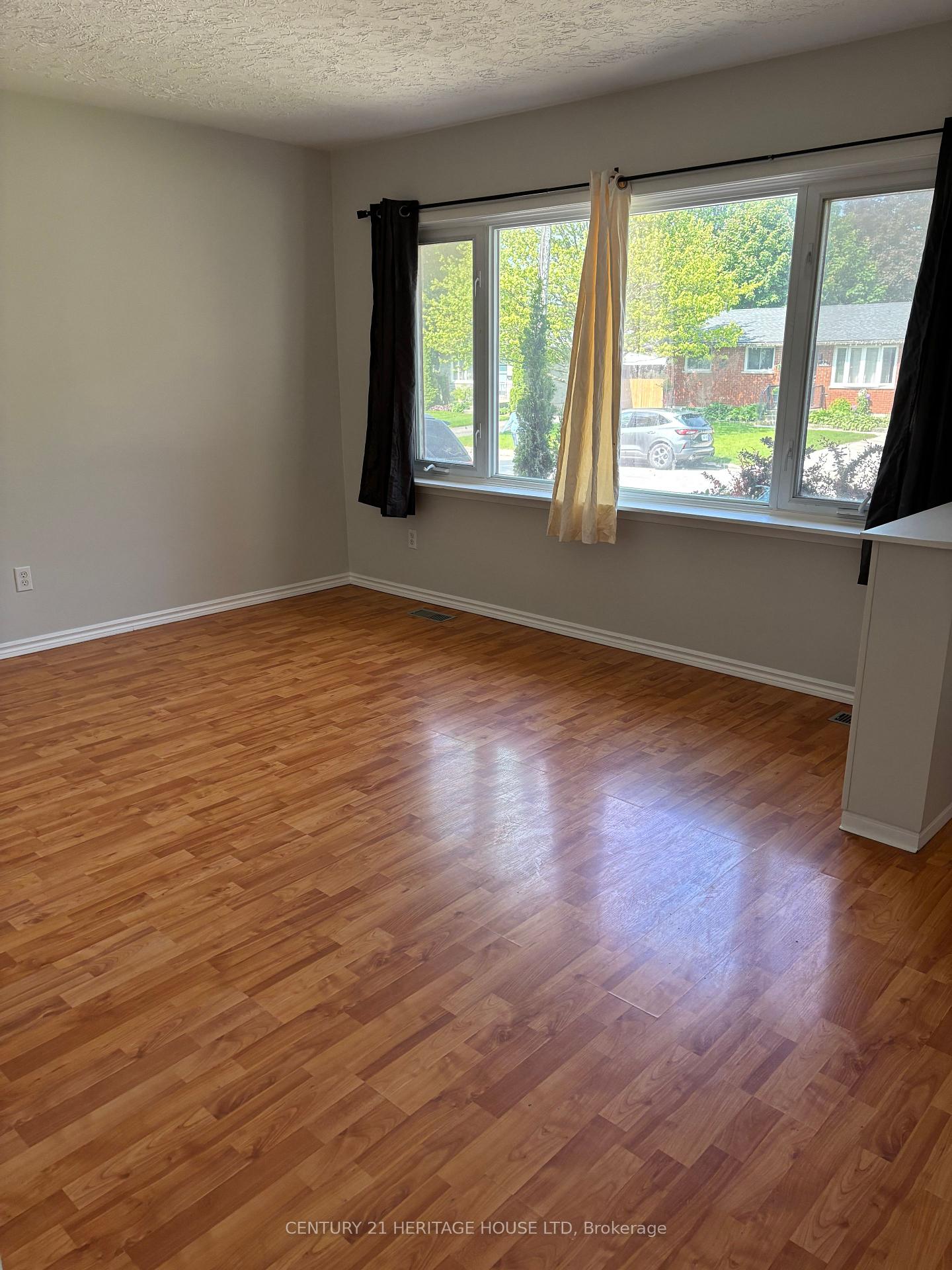 Photo 2 of Unit Main and Upper Floor, 29 Mccully Drive, St. Thomas — HOMEH