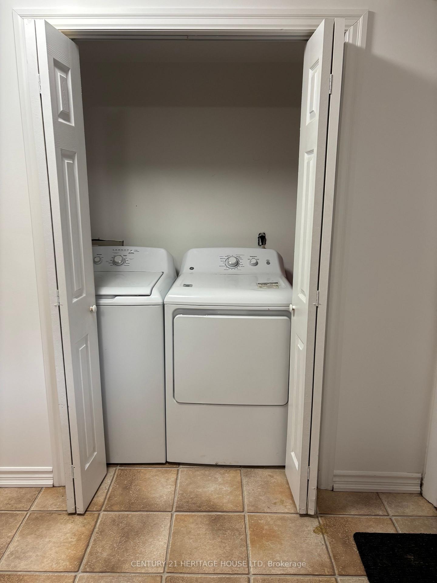 Photo 6 of Unit Main and Upper Floor, 29 Mccully Drive, St. Thomas — HOMEH