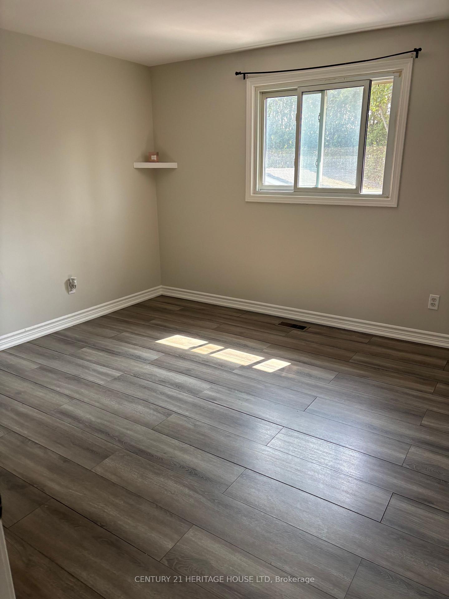 Photo 9 of Unit Main and Upper Floor, 29 Mccully Drive, St. Thomas — HOMEH