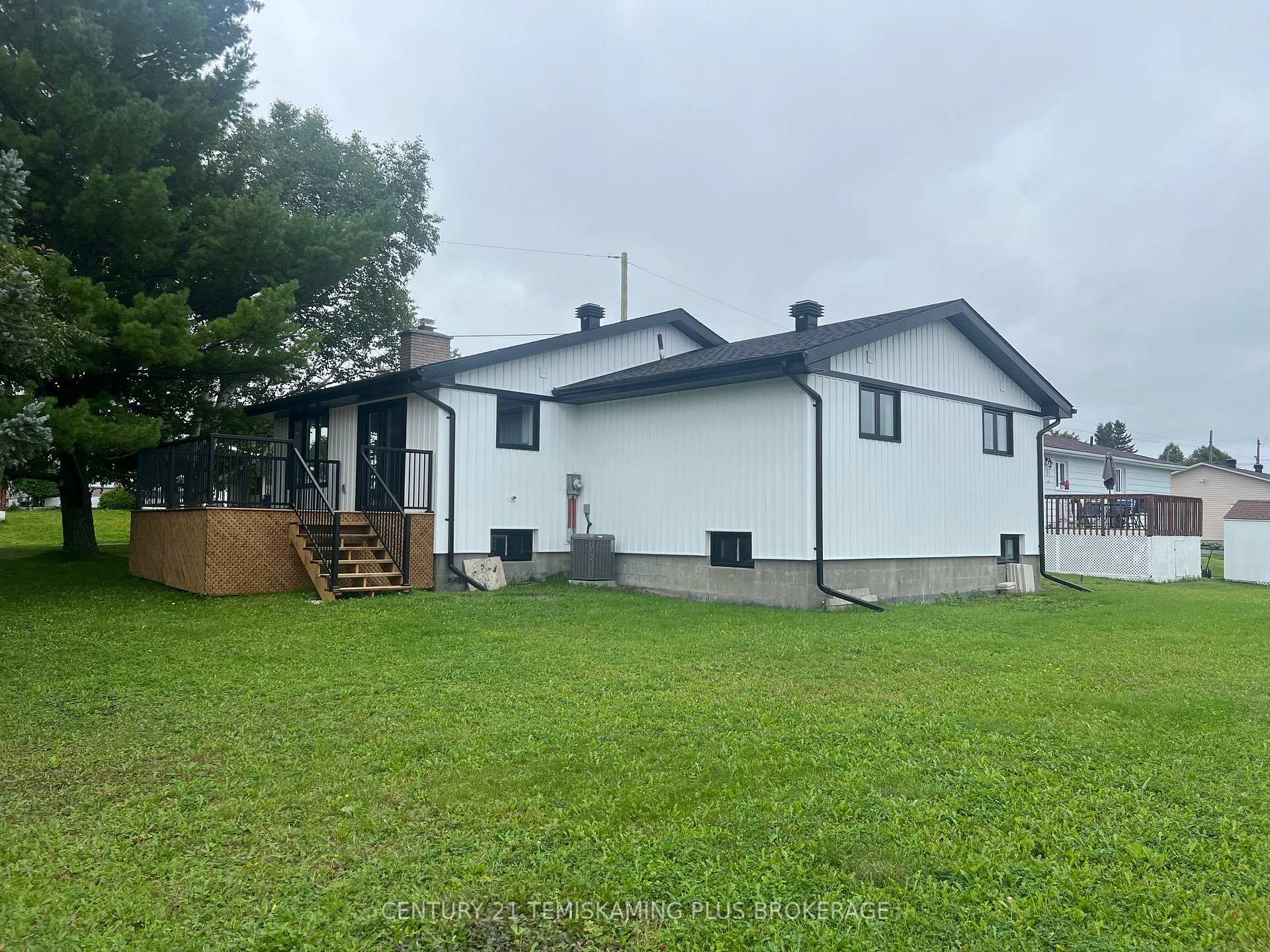 Photo 19 of 377 Joyal Drive, Temiskaming Shores, Haileybury — HOMEH