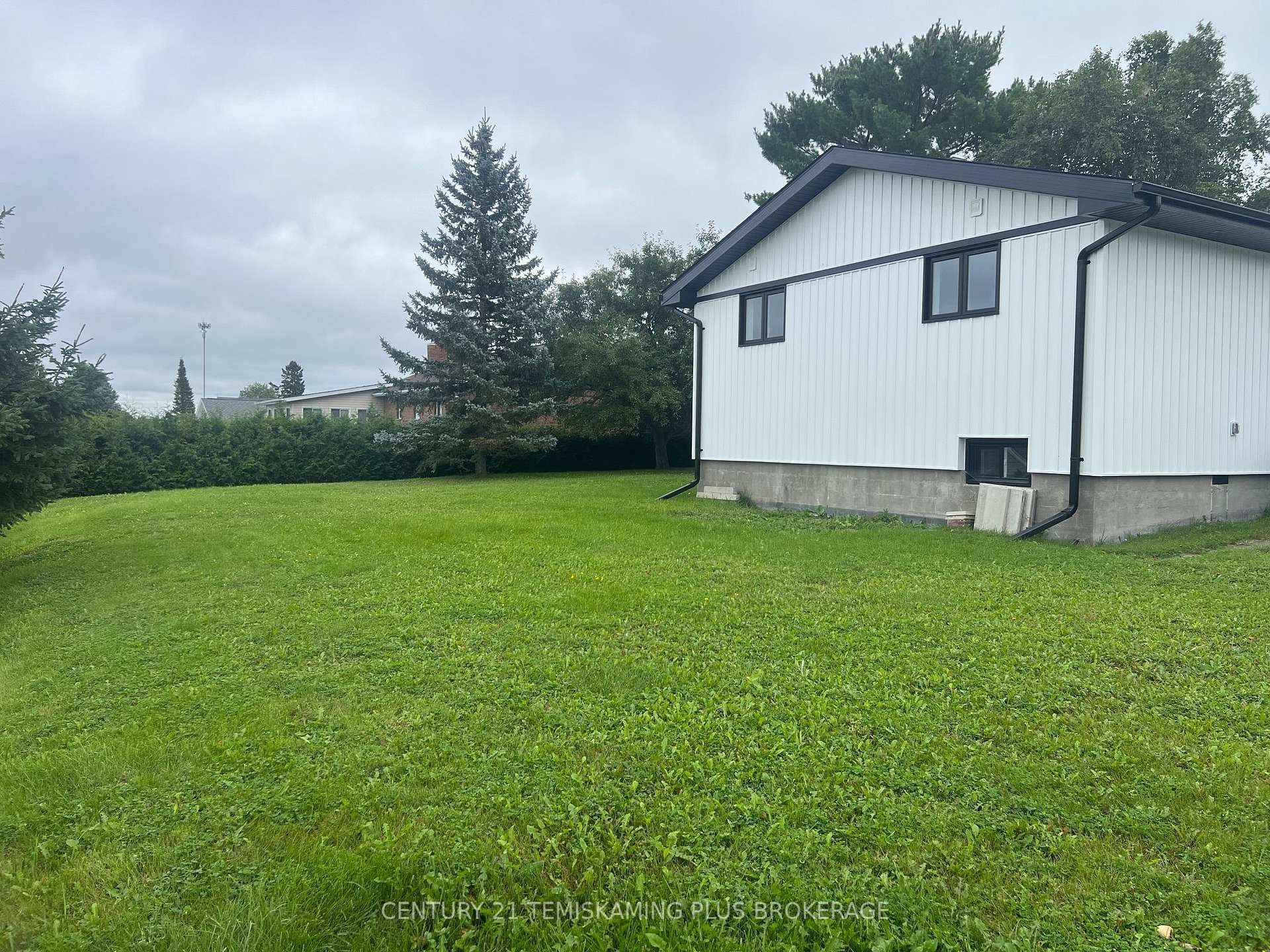 Photo 23 of 377 Joyal Drive, Temiskaming Shores, Haileybury — HOMEH
