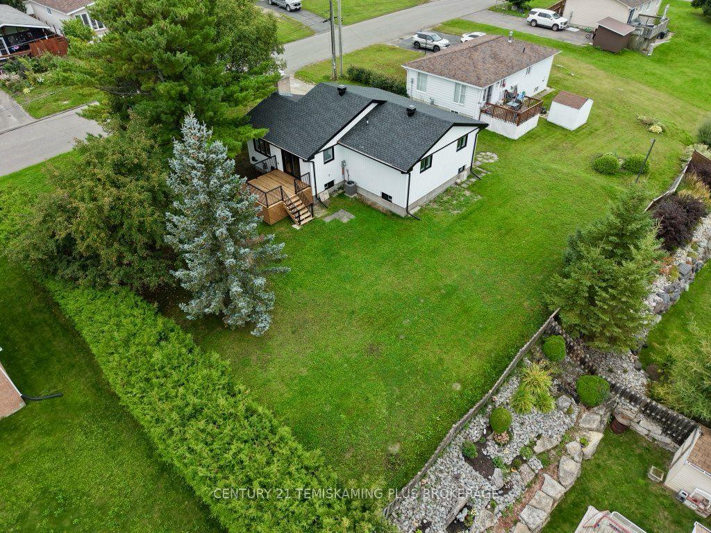 Photo 24 of 377 Joyal Drive, Temiskaming Shores, Haileybury — HOMEH