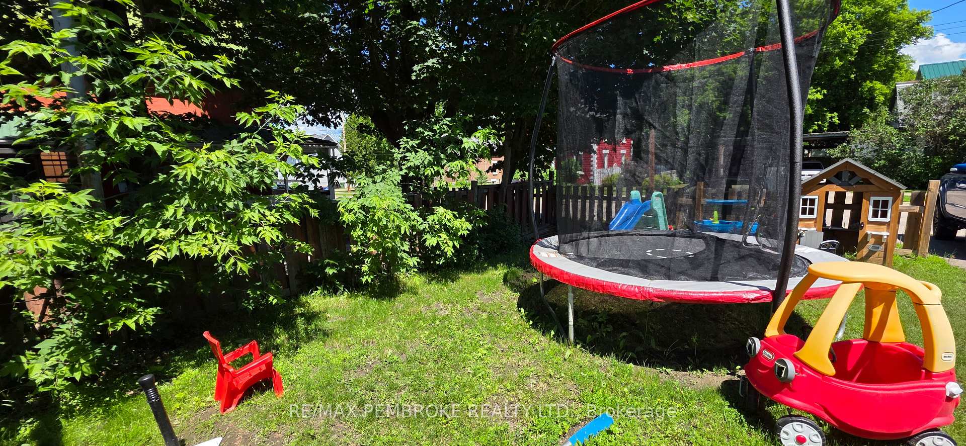 Photo 23 of 503 Miller Street, Pembroke, Pembroke — HOMEH
