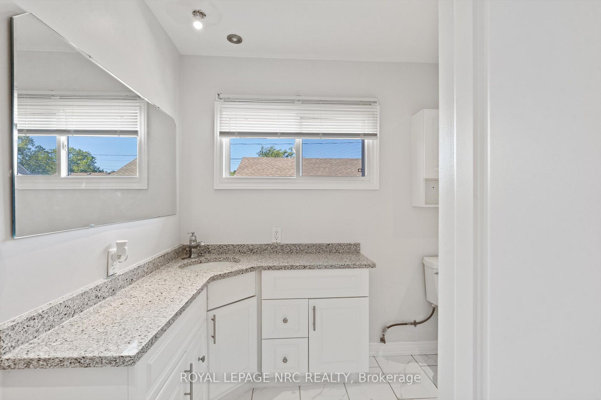 Photo 16 of 370 Dieppe Street, Welland, Lincoln/Crowland — HOMEH