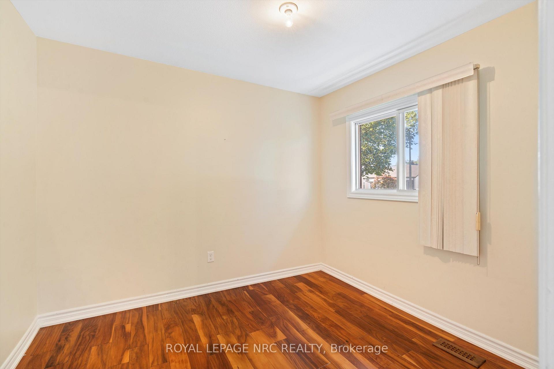 Photo 24 of 370 Dieppe Street, Welland, Lincoln/Crowland — HOMEH