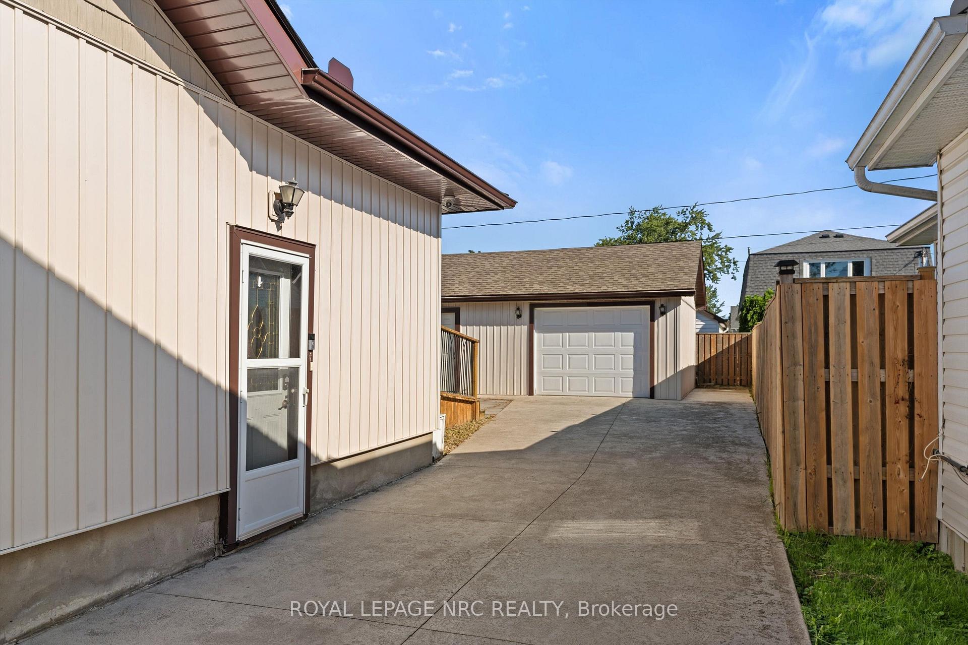 Photo 27 of 370 Dieppe Street, Welland, Lincoln/Crowland — HOMEH
