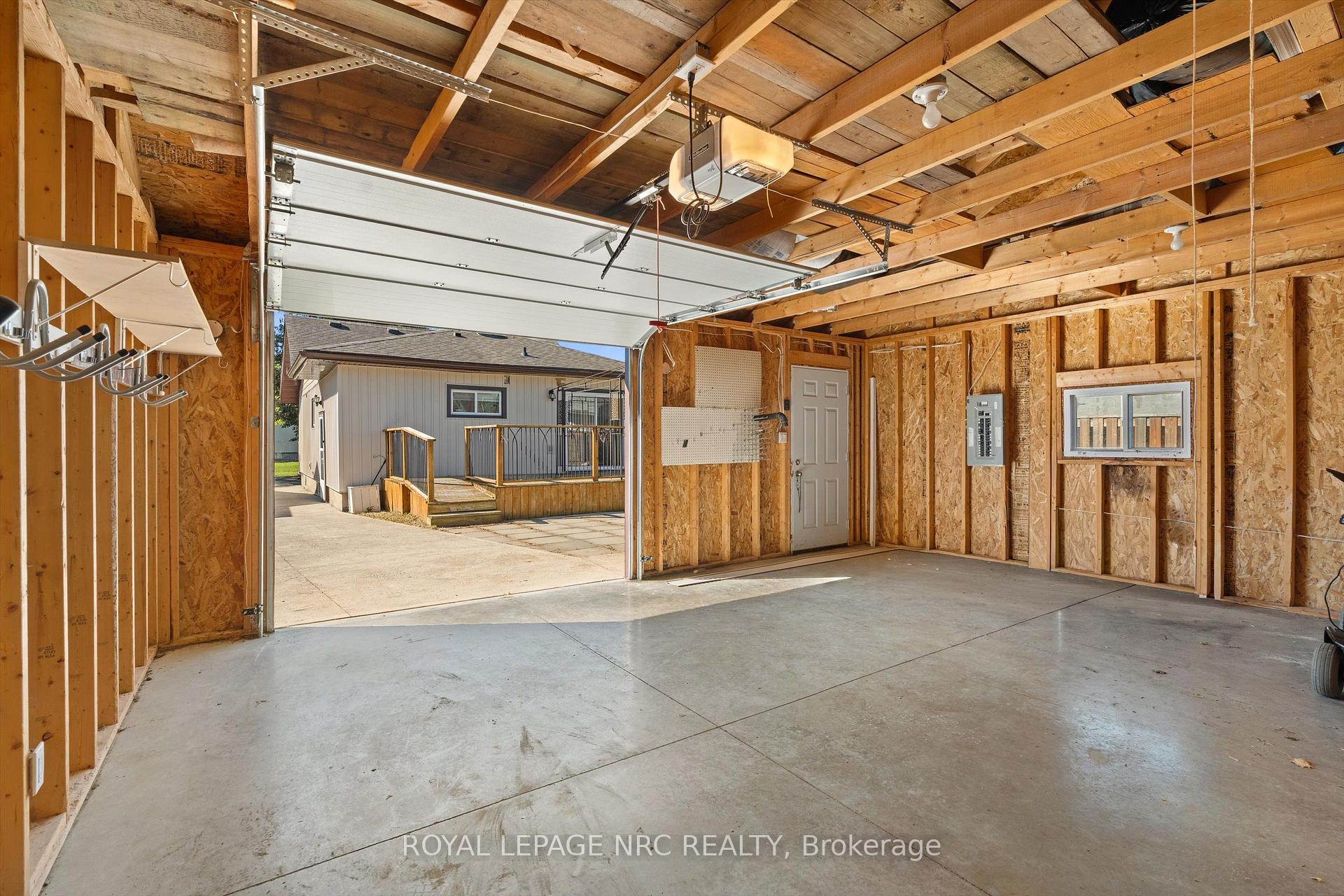 Photo 29 of 370 Dieppe Street, Welland, Lincoln/Crowland — HOMEH