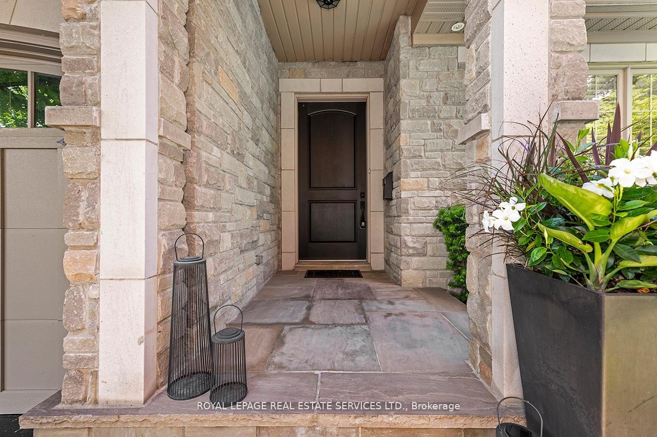 Photo 4 of 24 Jopling Avenue N, Etobicoke, Islington-City Centre West — HOMEH