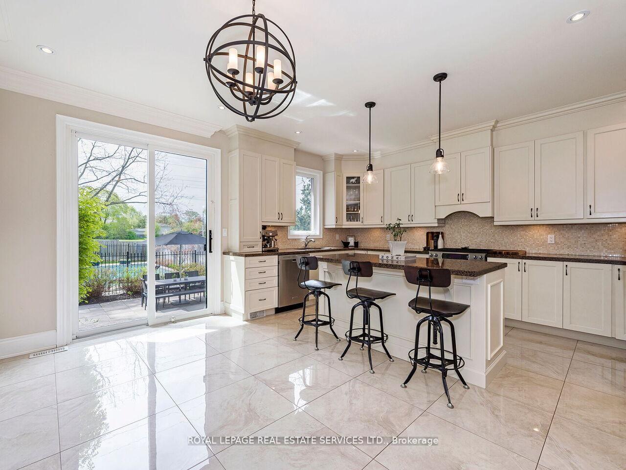 Photo 13 of 24 Jopling Avenue N, Etobicoke, Islington-City Centre West — HOMEH