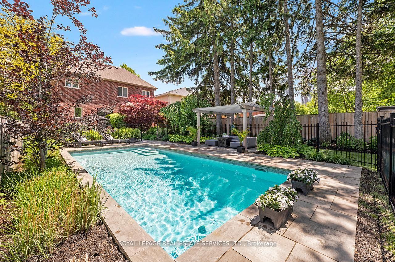 Photo 41 of 24 Jopling Avenue N, Etobicoke, Islington-City Centre West — HOMEH