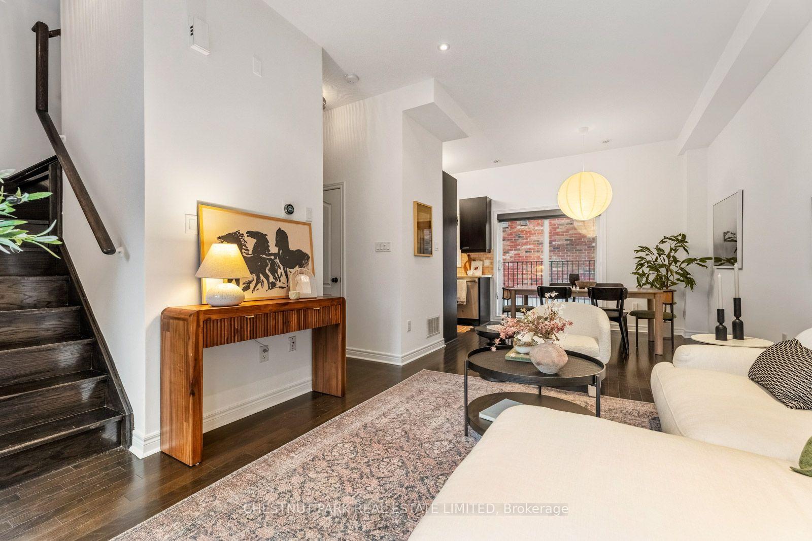 Photo 8 of 1437 Queen Street E, Toronto, Greenwood-Coxwell — HOMEH