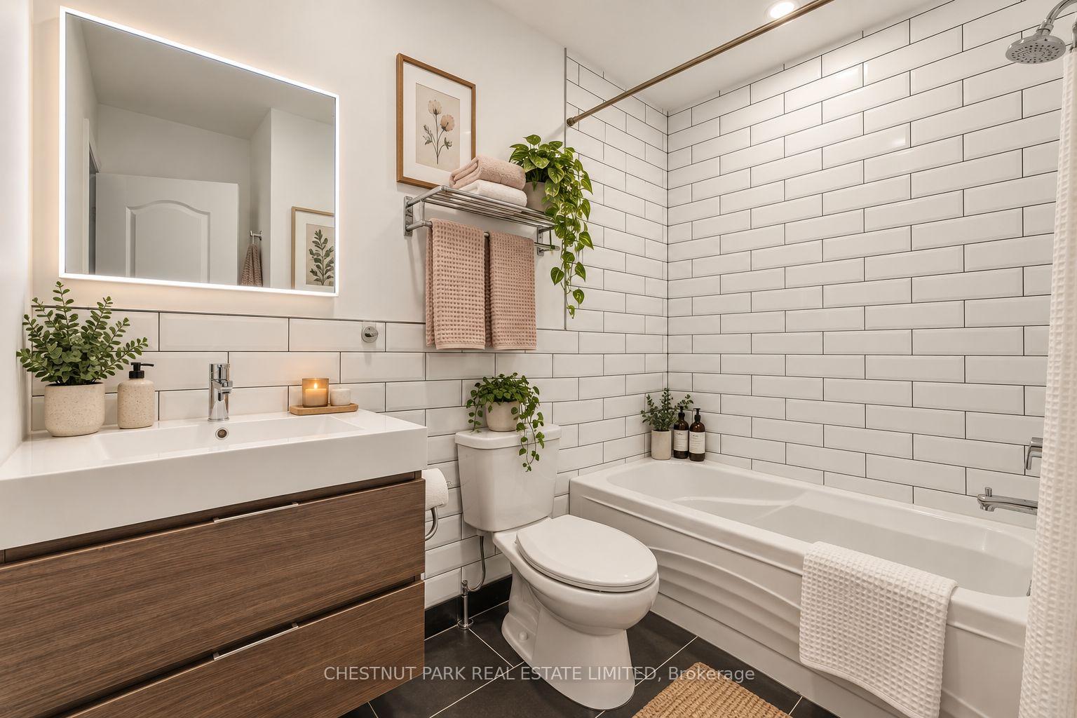 Photo 17 of 1437 Queen Street E, Toronto, Greenwood-Coxwell — HOMEH