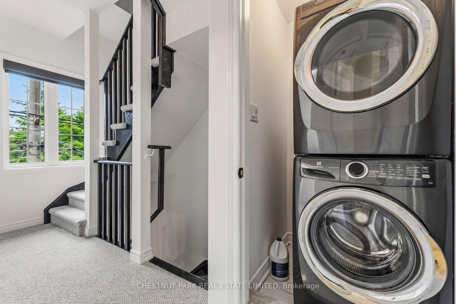 Photo 18 of 1437 Queen Street E, Toronto, Greenwood-Coxwell — HOMEH