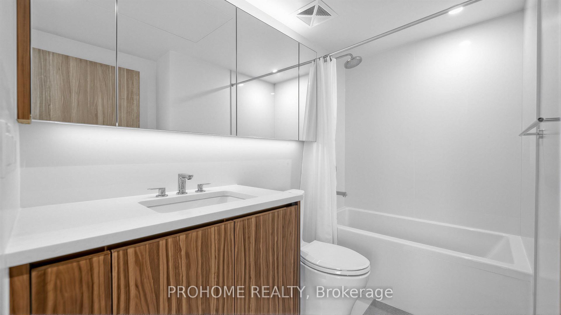 Photo 19 of Unit 1006, 27 McMahon Drive, North York, Bayview Village — HOMEH