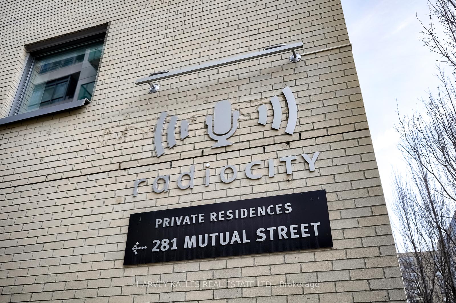 Photo 2 of Unit 2504, 281 Mutual Street, Toronto, Church-Yonge Corridor — HOMEH