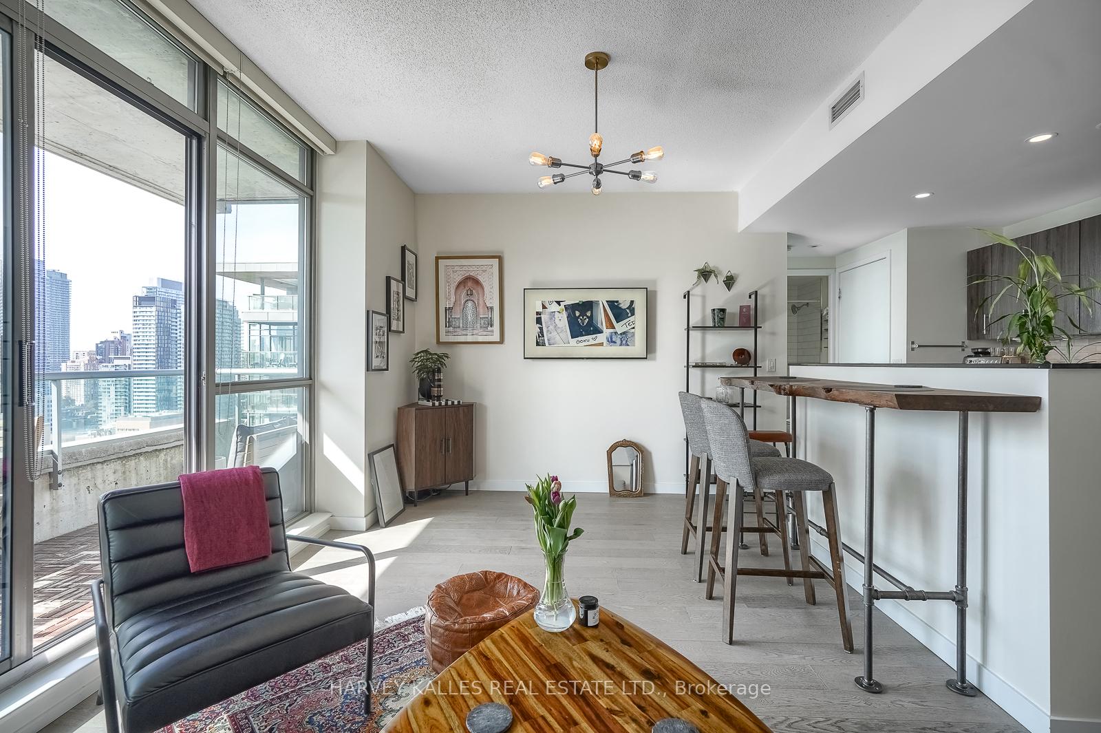 Photo 10 of Unit 2504, 281 Mutual Street, Toronto, Church-Yonge Corridor — HOMEH