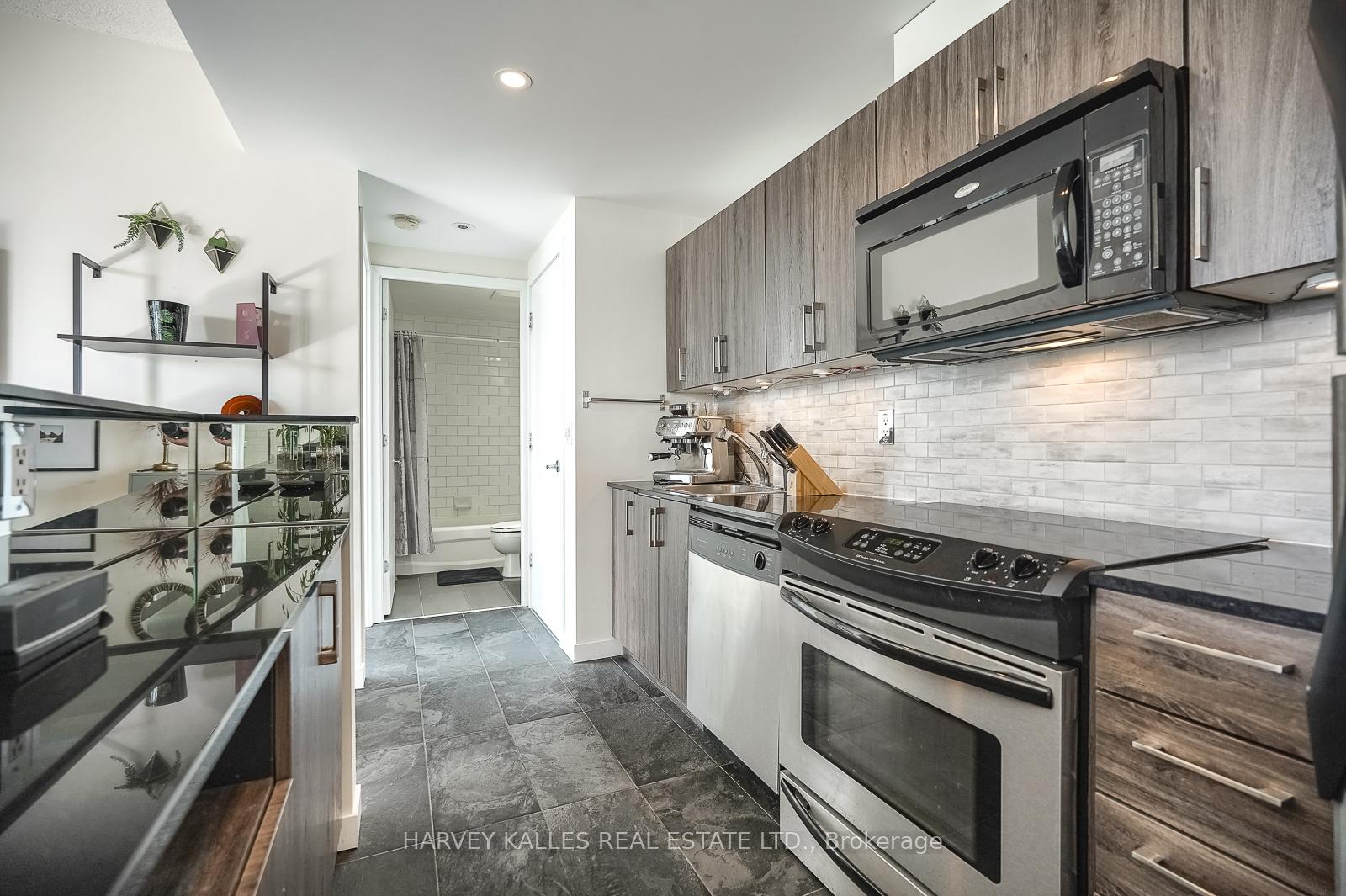Photo 13 of Unit 2504, 281 Mutual Street, Toronto, Church-Yonge Corridor — HOMEH
