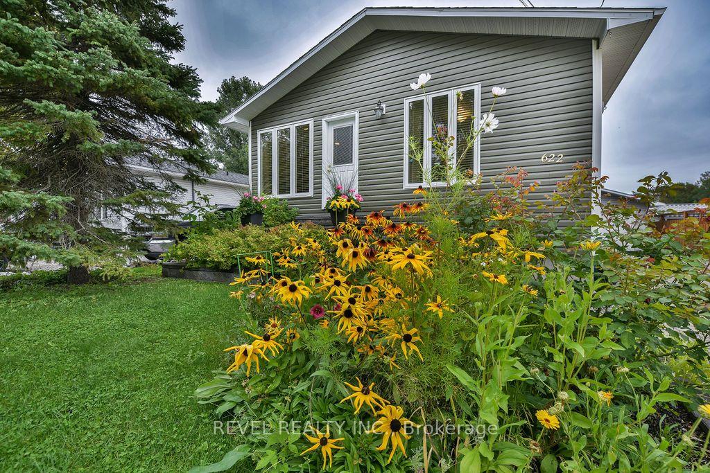 Photo 3 of 622 Norman Street, Timmins, MTJ - Main Area — HOMEH