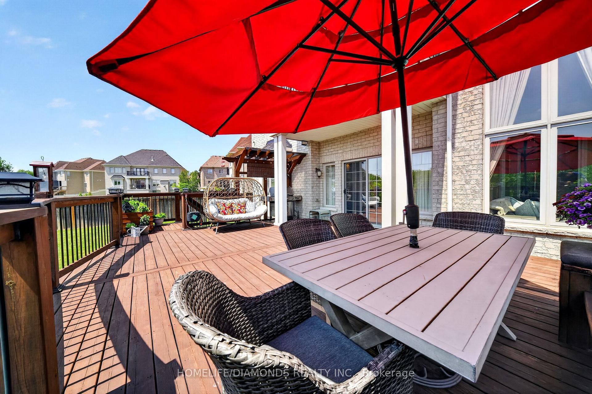 Photo 9 of 115 Latania Boulevard, Brampton, Vales of Castlemore — HOMEH