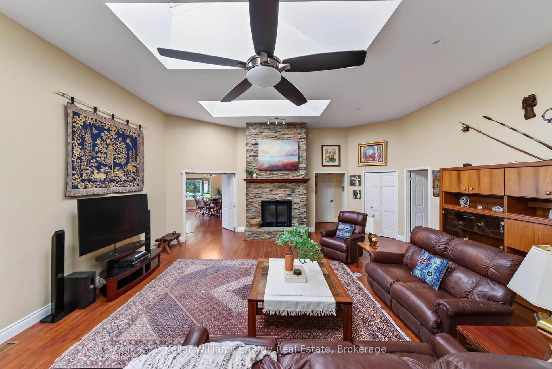 Photo 10 of 89 Smith's Bay Avenue, Prince Edward County, North Marysburg Ward — HOMEH