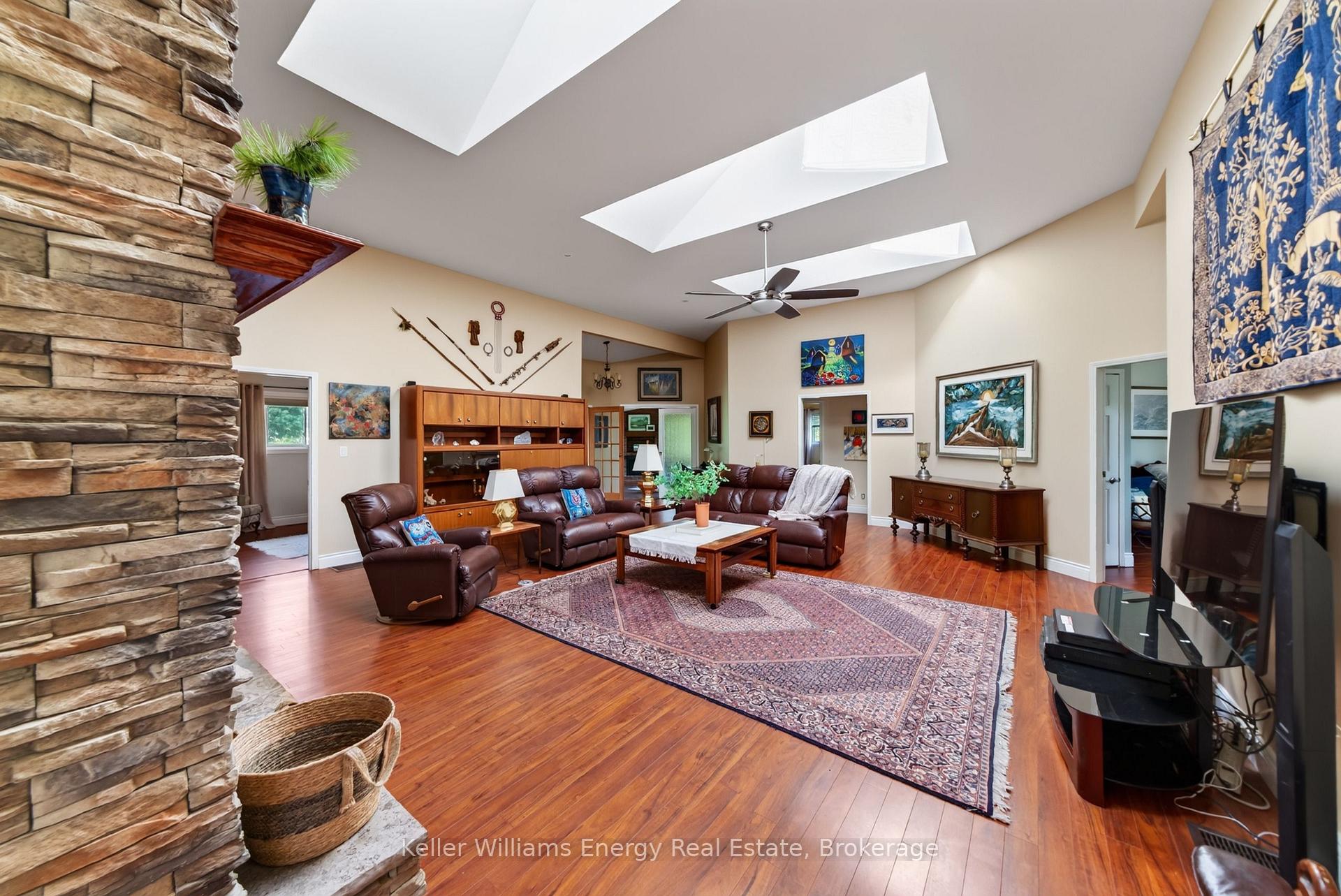 Photo 11 of 89 Smith's Bay Avenue, Prince Edward County, North Marysburg Ward — HOMEH