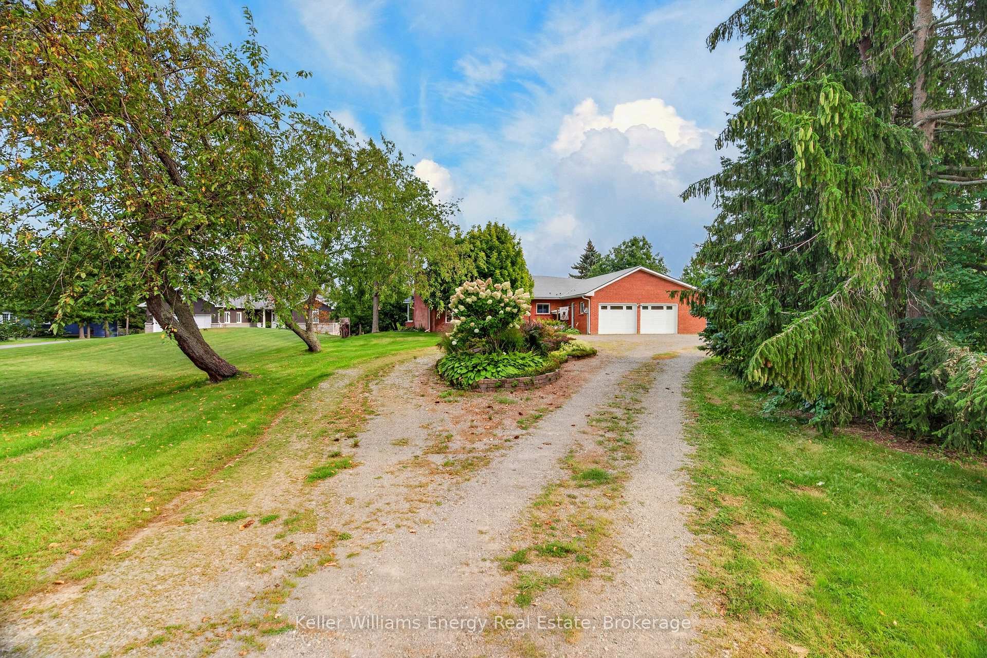 Photo 40 of 89 Smith's Bay Avenue, Prince Edward County, North Marysburg Ward — HOMEH
