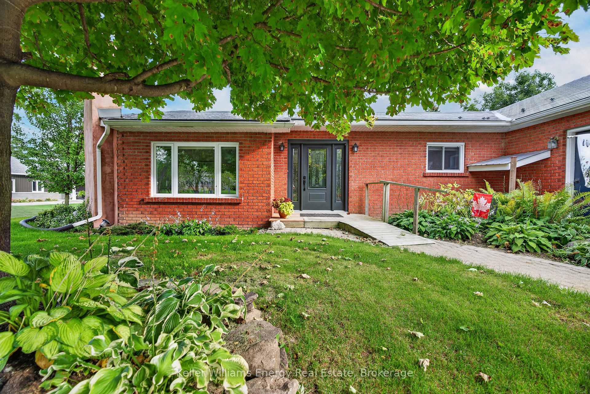 Photo 41 of 89 Smith's Bay Avenue, Prince Edward County, North Marysburg Ward — HOMEH