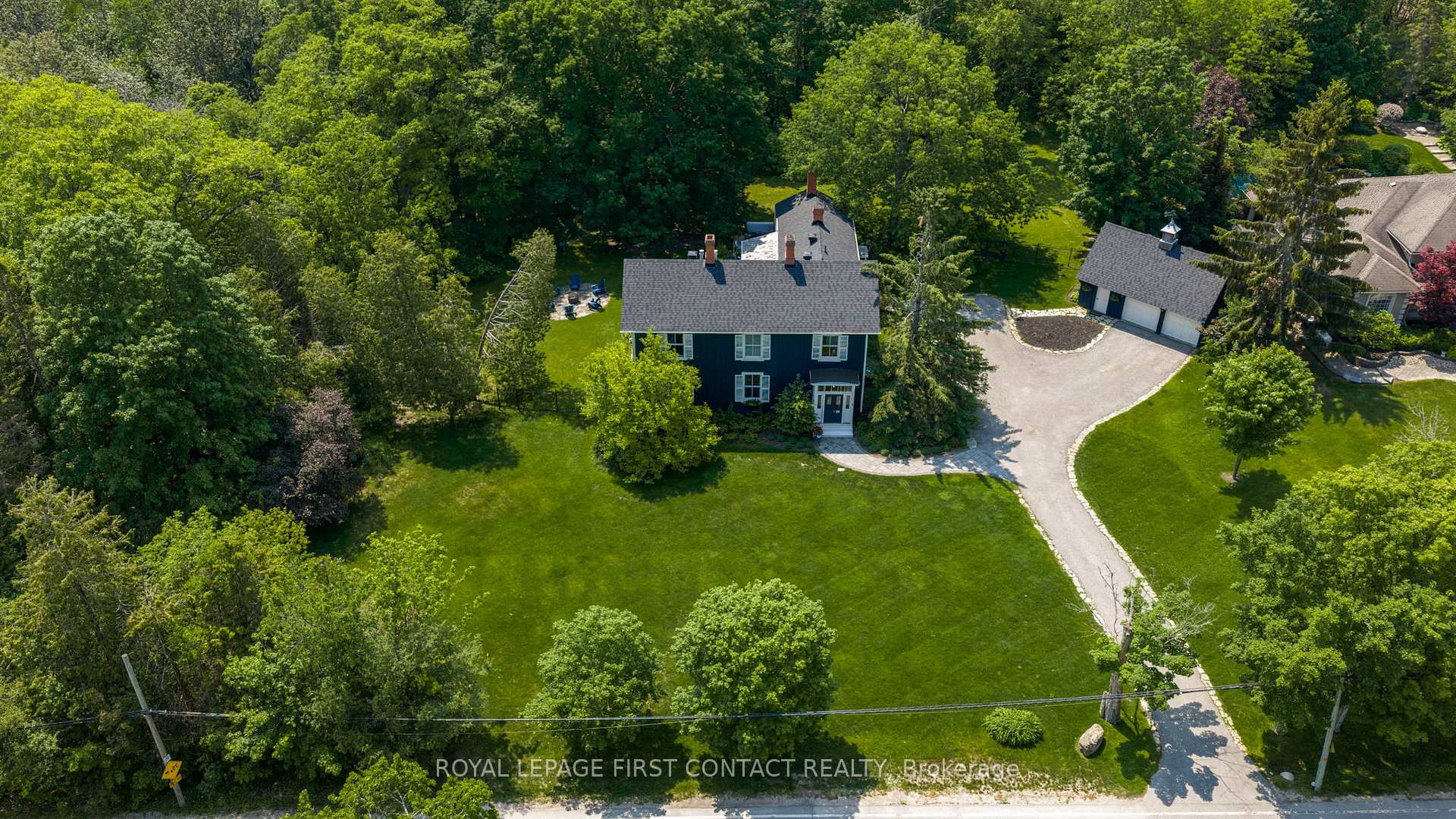 Photo 2 of 311 Tollendal Mill Road, Barrie, South Shore — HOMEH