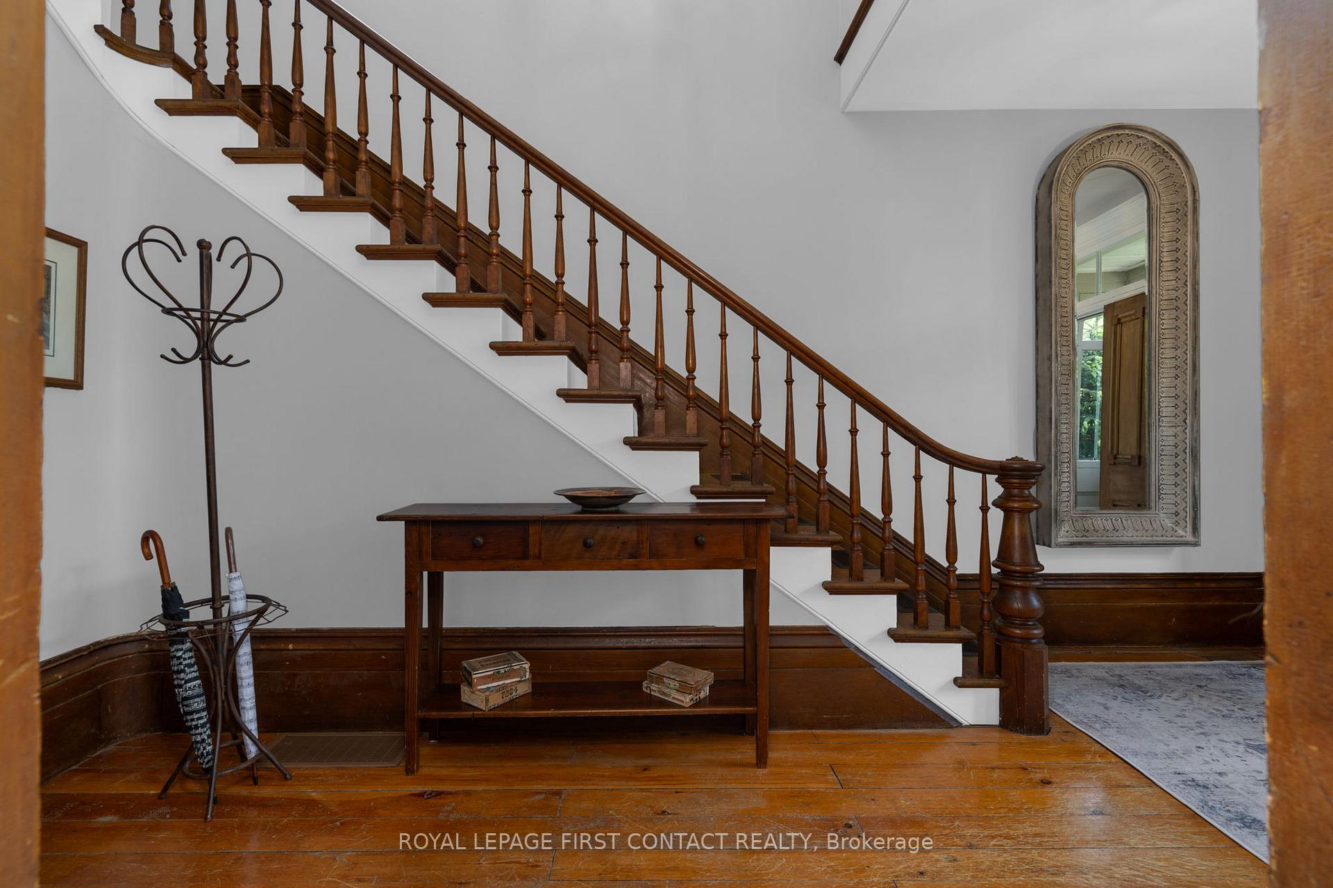 Photo 7 of 311 Tollendal Mill Road, Barrie, South Shore — HOMEH