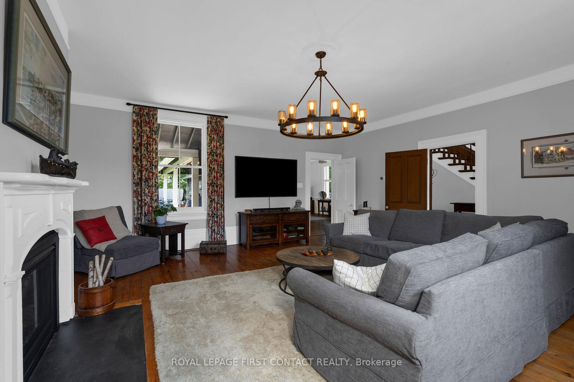 Photo 9 of 311 Tollendal Mill Road, Barrie, South Shore — HOMEH