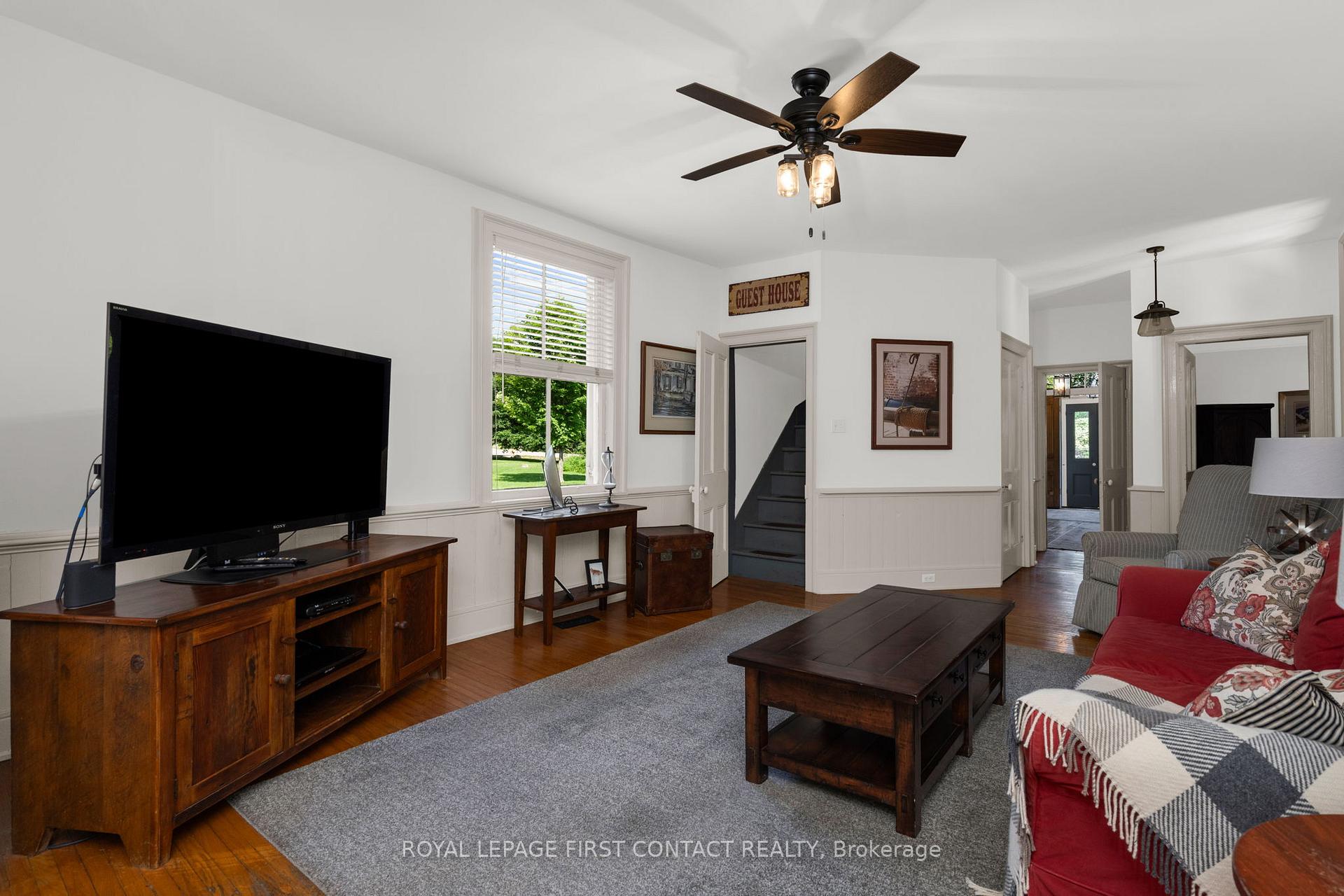 Photo 13 of 311 Tollendal Mill Road, Barrie, South Shore — HOMEH