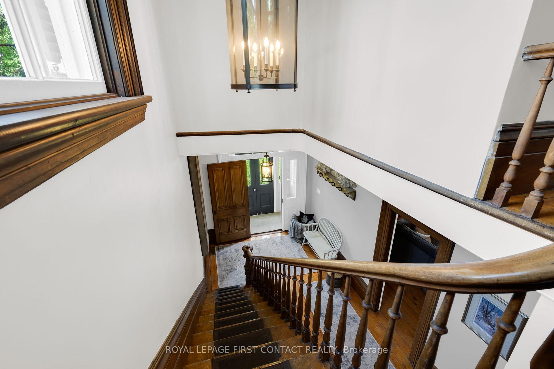 Photo 23 of 311 Tollendal Mill Road, Barrie, South Shore — HOMEH