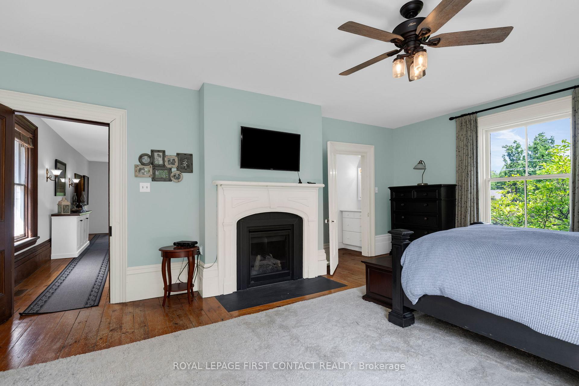 Photo 25 of 311 Tollendal Mill Road, Barrie, South Shore — HOMEH