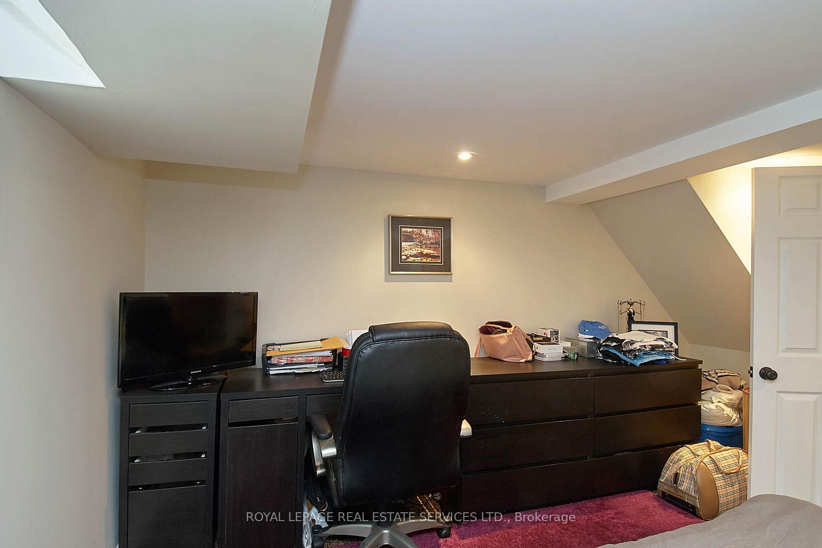 Photo 46 of 37 Seventeenth Street, Etobicoke, New Toronto — HOMEH