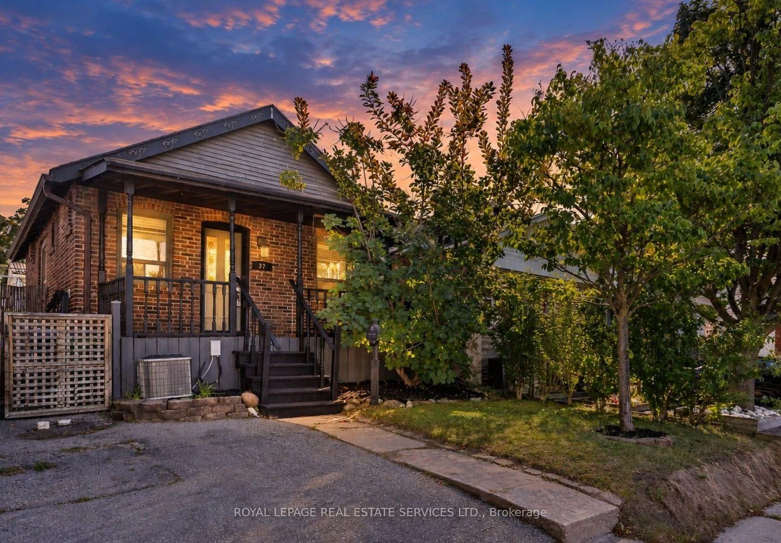 Photo 1 of 37 Seventeenth Street, Etobicoke, New Toronto — HOMEH