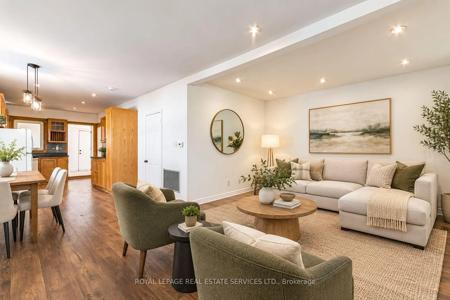Photo 13 of 37 Seventeenth Street, Etobicoke, New Toronto — HOMEH