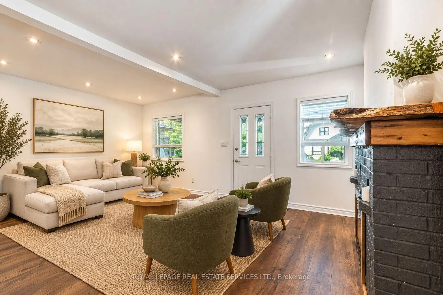 Photo 17 of 37 Seventeenth Street, Etobicoke, New Toronto — HOMEH