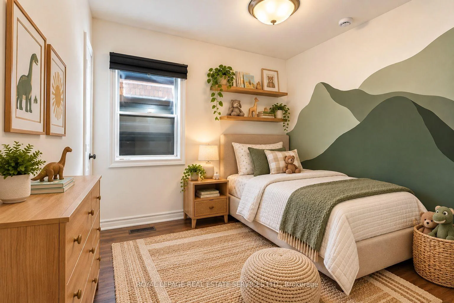 Photo 55 of 37 Seventeenth Street, Etobicoke, New Toronto — HOMEH