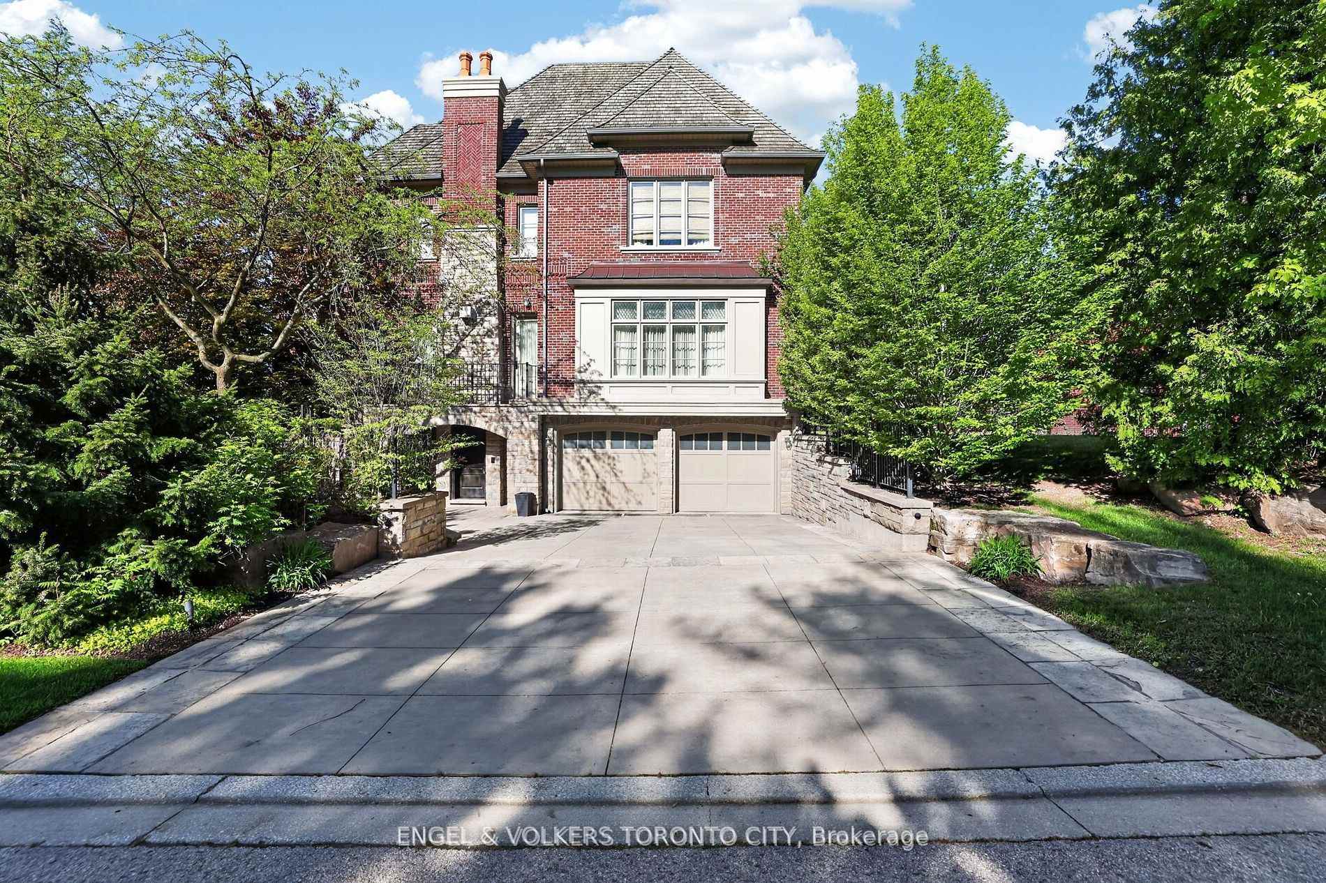 Photo 5 of 28 Long Hill Drive, Richmond Hill, Jefferson — HOMEH