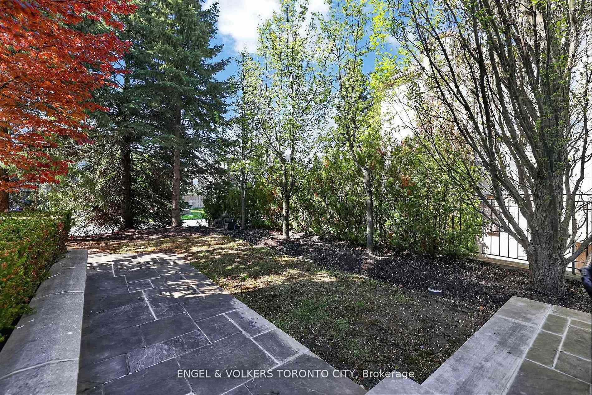 Photo 49 of 28 Long Hill Drive, Richmond Hill, Jefferson — HOMEH