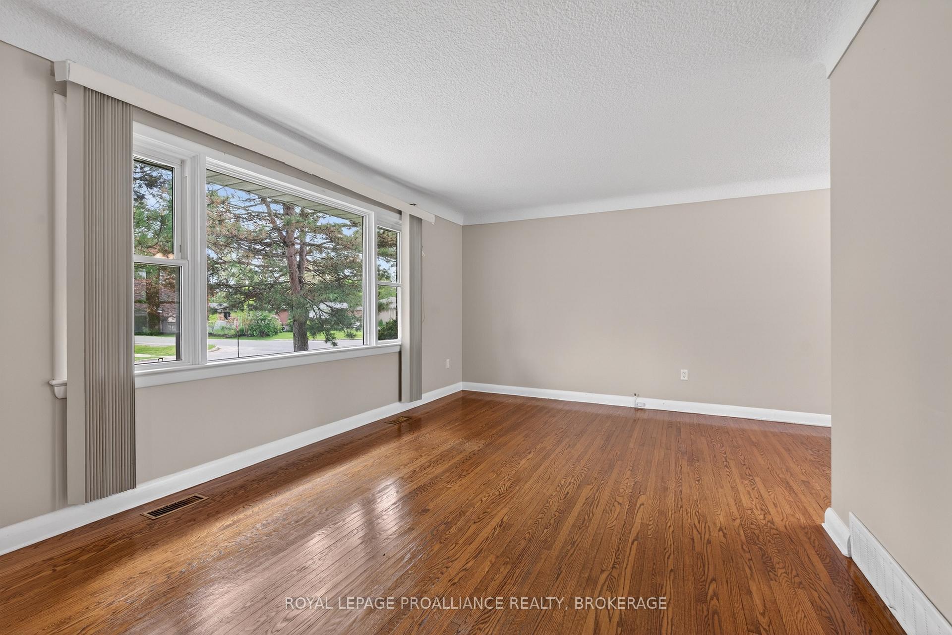 Photo 5 of 32 Lennox Street, Kingston, City SouthWest — HOMEH