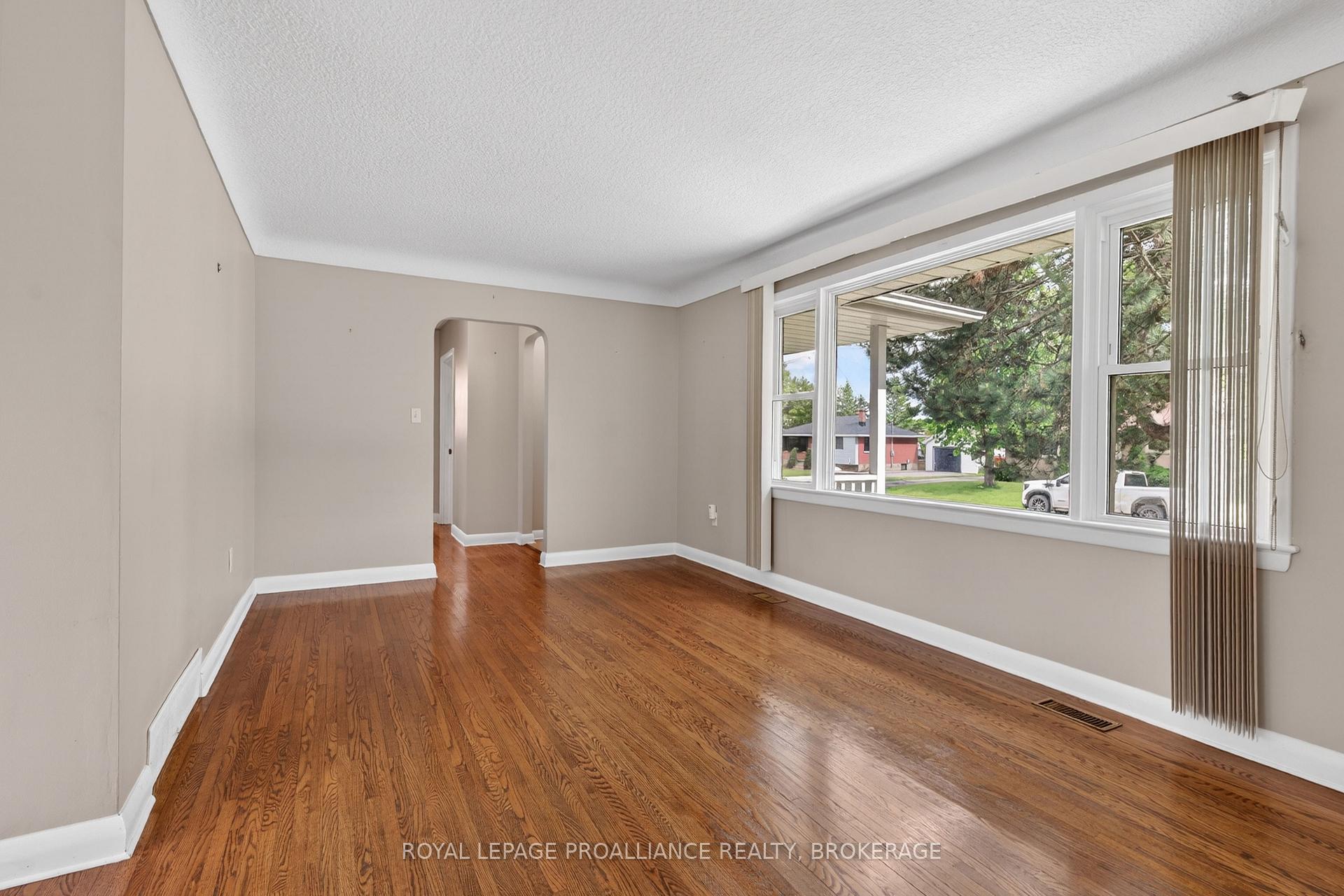 Photo 6 of 32 Lennox Street, Kingston, City SouthWest — HOMEH