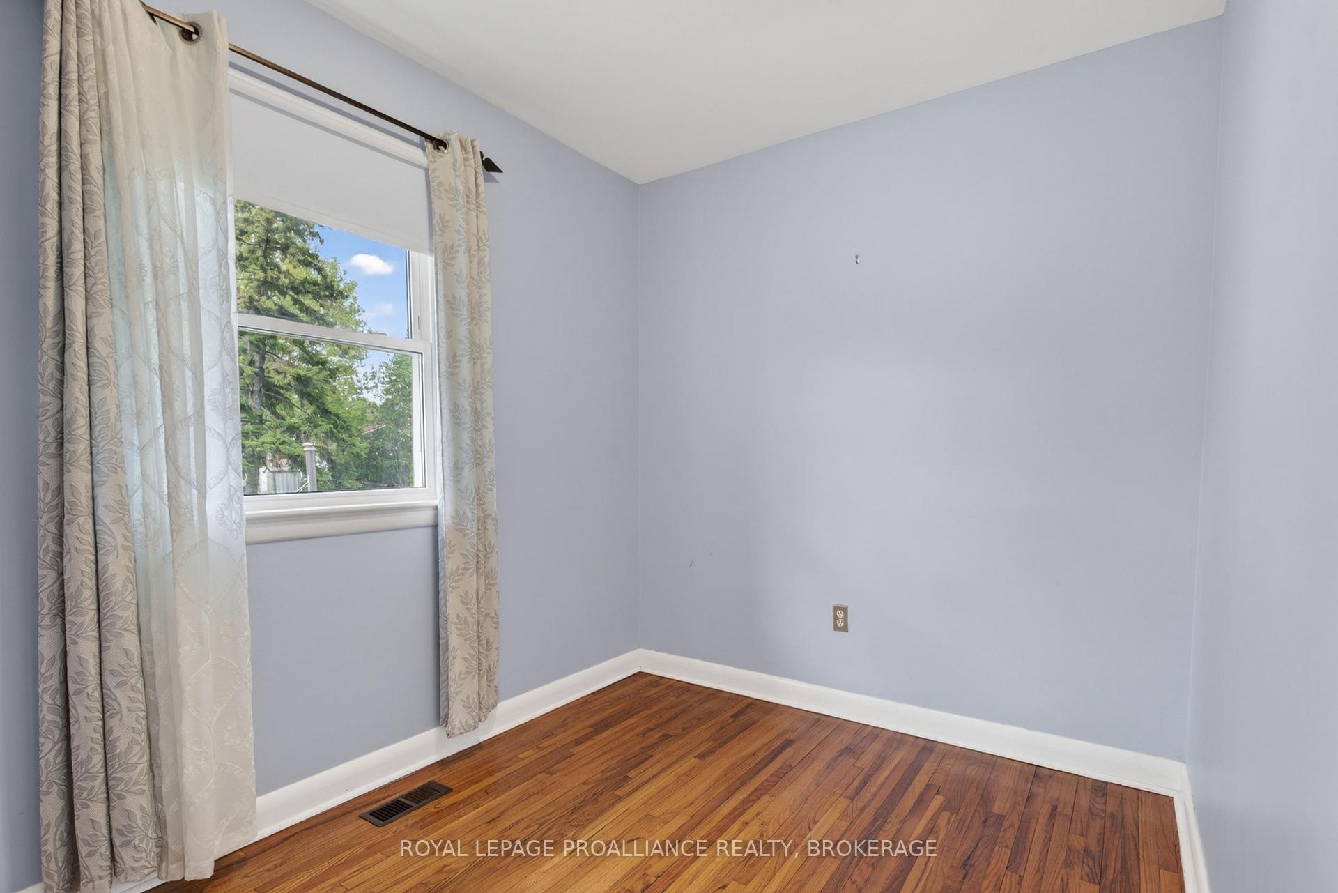 Photo 18 of 32 Lennox Street, Kingston, City SouthWest — HOMEH