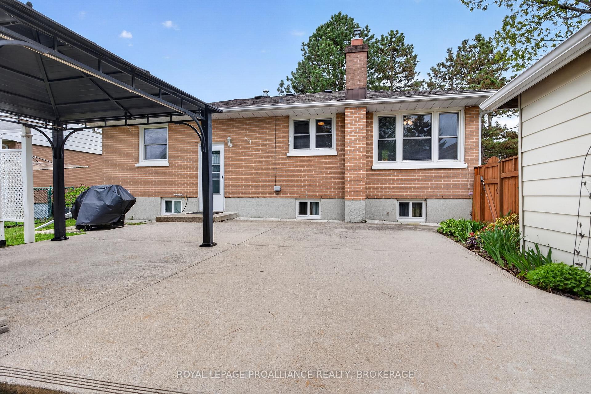 Photo 38 of 32 Lennox Street, Kingston, City SouthWest — HOMEH