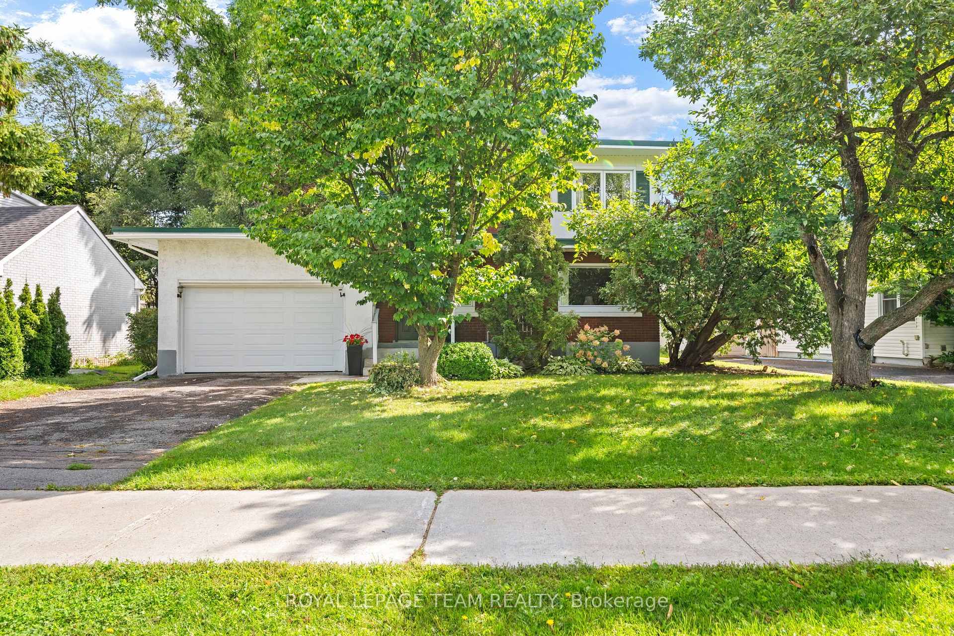 Photo of 2009 Alta Vista Drive
